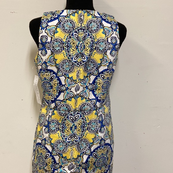 London Style Collection - Women's Short Sleeve Zippered Up Dress (NWT) - Picture 6 of 6